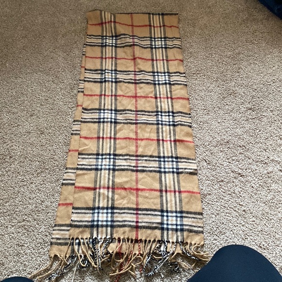Cashmere scarf - Picture 1 of 2